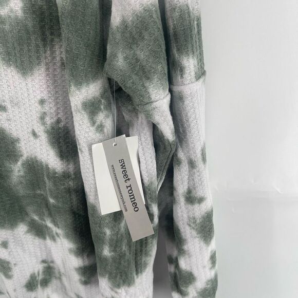 Sweet Romeo Women's Tie Dye Sweatshirt Waffle Knit Thumb Hole Top Green Small NE - Picture 10 of 10